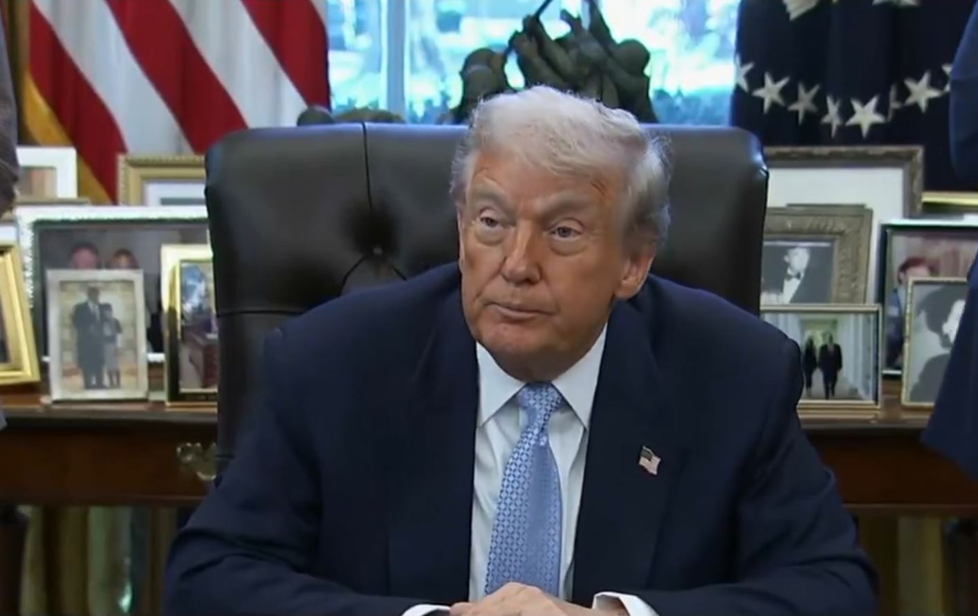 Τραμπ: «Έχασα την ψυχραιμία μου φωνάζοντας σε ανόητους» – Αποκάλεσε «γουρουνάκι» ρεπόρτερ του Bloomberg