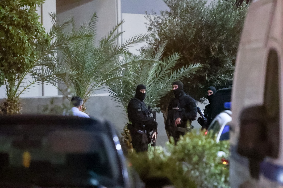 Οι τρεις ύποπτοι που καταζητούνται για το αιματηρό περιστατικό στα Βοριζιά  βρίσκονται στο Αστυνομικό Τμήμα Ηρακλείου