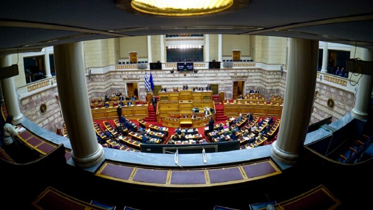 Βουλή: Εγκρίθηκε με πλειοψηφία η φορολογική αναμόρφωση – Αύριο στην Ολομέλεια