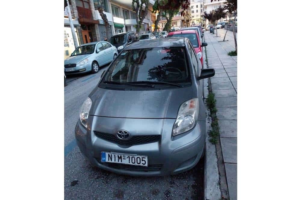 Προσφορά Toyota Yaris 2009 με μόλις 13.000 χλμ. 8 2009 toyota yaris for sale (2)
