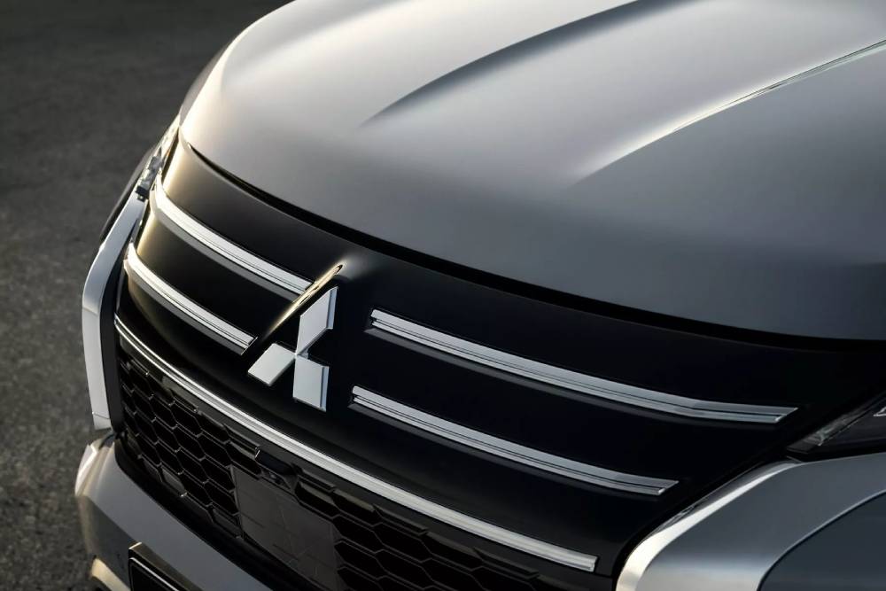 2025-Mitsubishi-Outlander-PHEV-27