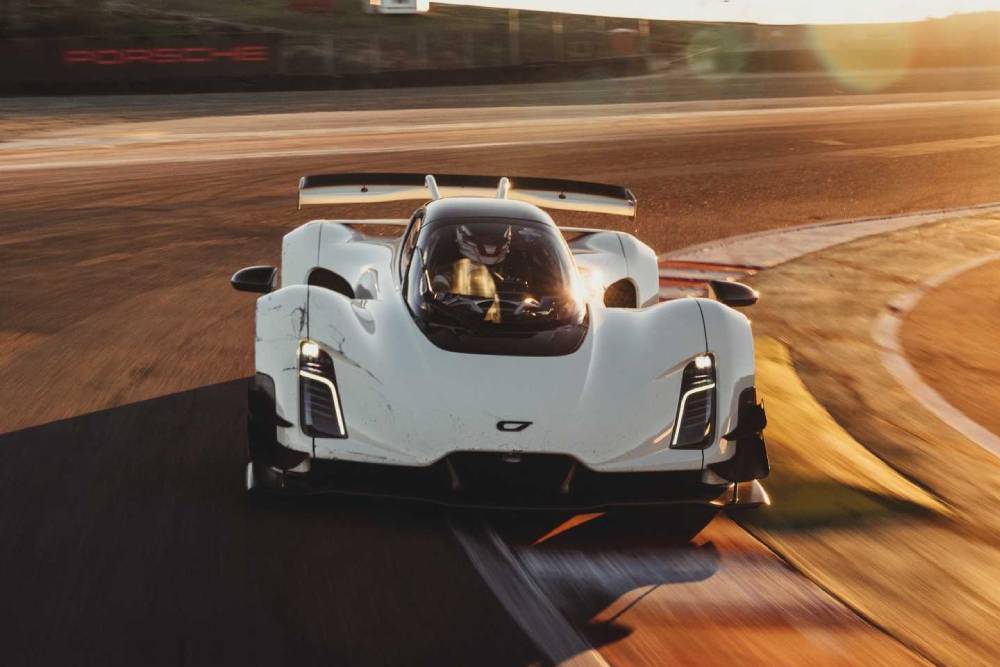 2025-czinger-21c-laguna-seca-record-2025-1