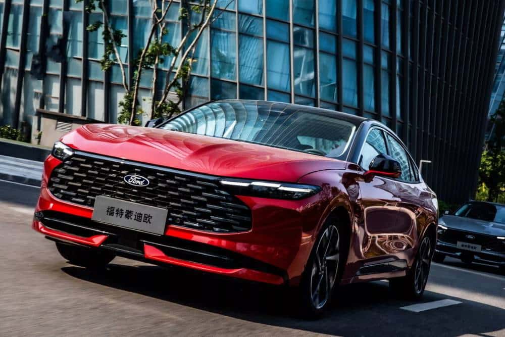 Το ανανεωμένο Ford Mondeo κυριαρχεί και εντυπωσιάζει 18 2026-Ford-Mondeo-China-15-2048x1366