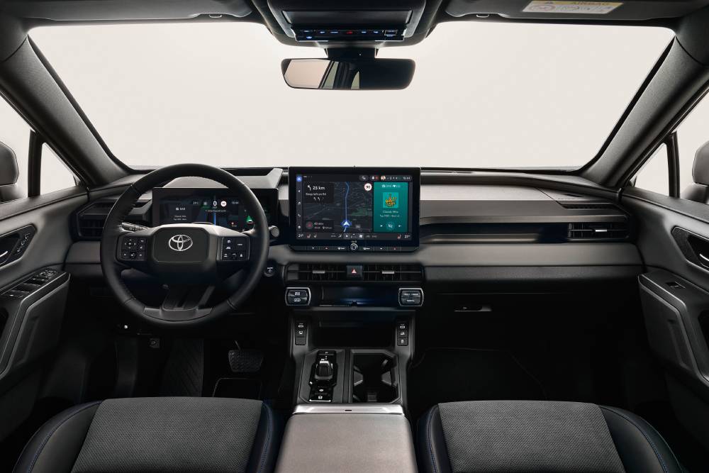 2026-all-newrav4-interior-001 (1)