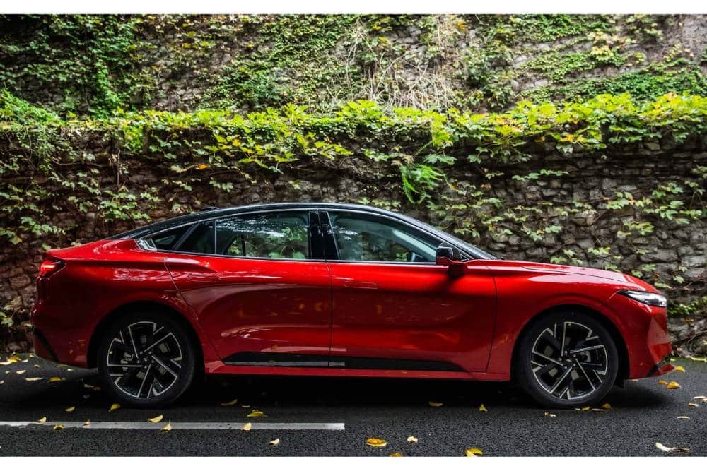 Το ανανεωμένο Ford Mondeo κυριαρχεί και εντυπωσιάζει 20 2026-ford-mondeo-china (3)