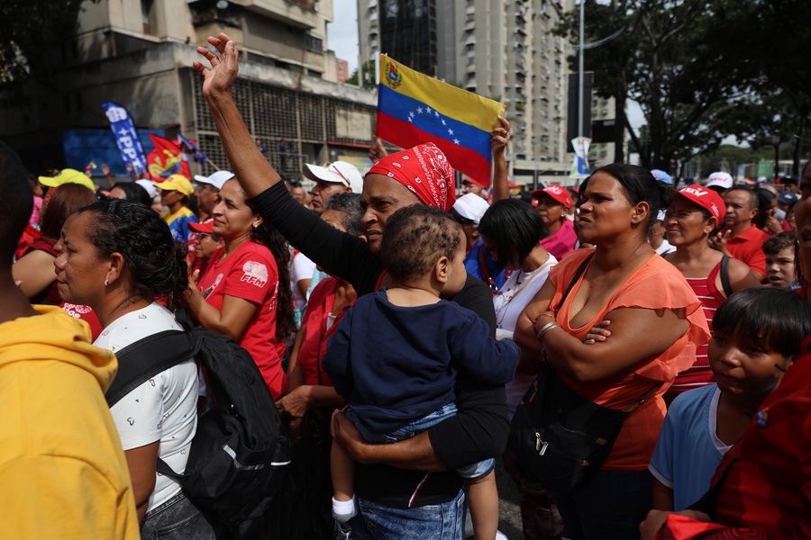 Βενεζουέλα: Μαζική πορεία στο Καράκας κατά των απειλών των ΗΠΑ – «Είμαστε ανεξάρτητοι, δεν επιθυμούμε σύγκρουση» -ΦΩΤΟ και ΒΙΝΤΕΟ 3 Βενεζουέλα, Καράκας, ΗΠΑ, διαδηλώσεις