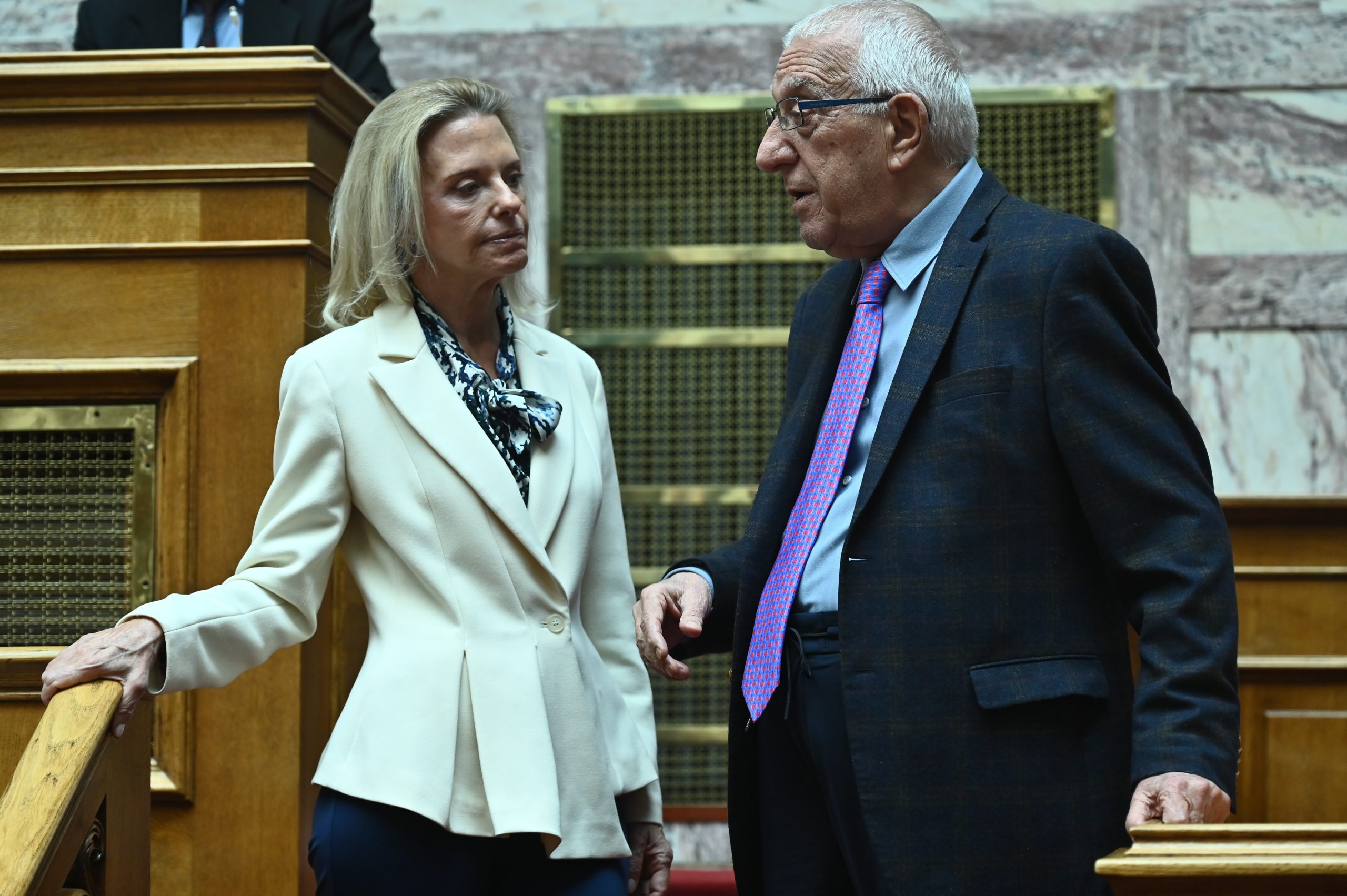 Νέα Δημοκρατία, Κοινοβουλευτική Ομάδα, Συνεδρίαση