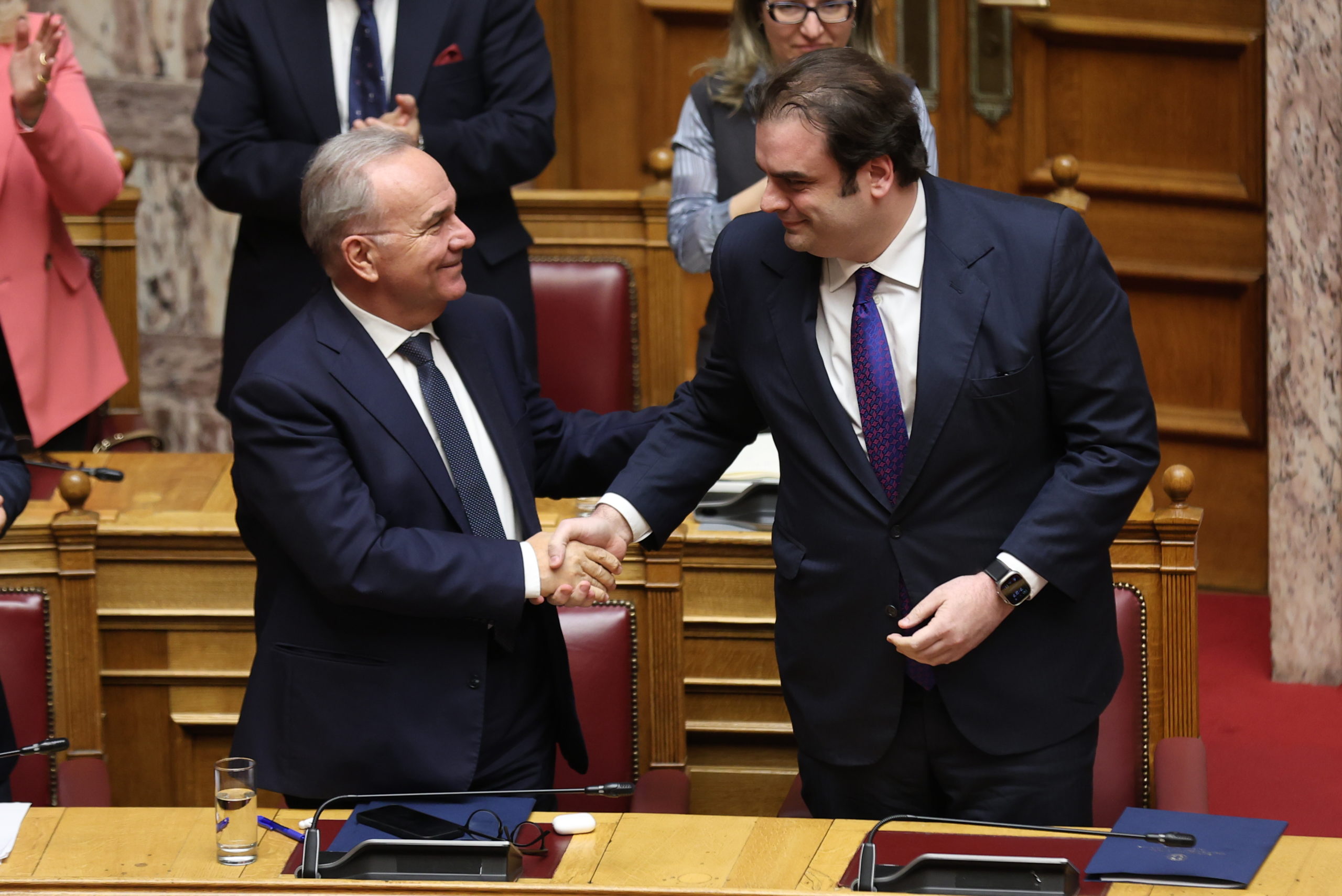 Πρώτη παρουσία Πιερρακάκη στη Βουλή μετά την εκλογή του ως πρόεδρος του Eurogroup – «Γύρισα από τις Βρυξέλλες με μεγάλη τιμή και νίκη για την Πατρίδα» – ΦΩΤΟ 12 Κυριάκος Πιερρακάκης, Βουλή