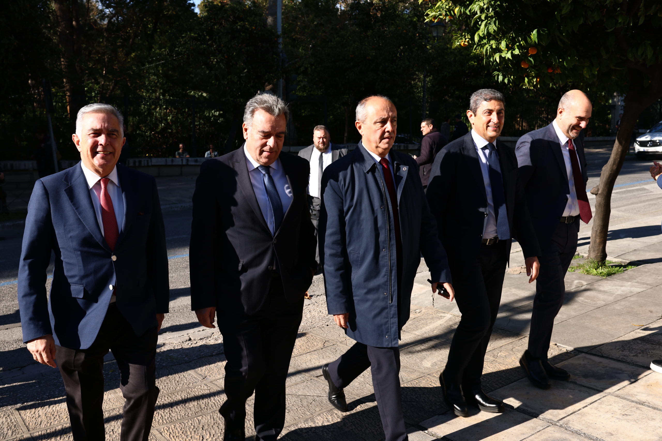 Ο Πρωθυπουργός, Κυριάκος Μητσοτάκης, υποδέχθηκε στο Μέγαρο Μαξίμου τα μέλη της Κοινοβουλευτικής Ομάδας της Νέας Δημοκρατίας.