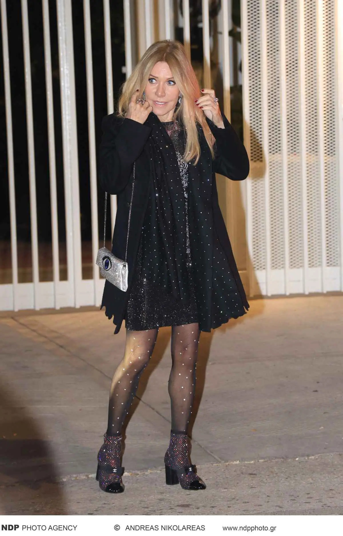 Χριστουγεννιάτικη γιορτή της Κίμπερλι Γκίλφοϊλ στην Αθήνα – Πολιτικοί και επιχειρηματίες στο λαμπερό κάλεσμα 20 Χριστουγεννιάτικη δεξίωση της Κίμπερλι Γκίλφοϊλ στην Αθήνα – Πολιτικοί και επιχειρηματίες στο εορταστικό κάλεσμα