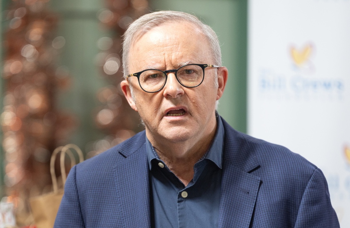 Αυστραλία: Ο Αλμπανέζι εξήγγειλε έρευνα για τη θανατηφόρα επίθεση στην παραλία Μπόνταϊ και δράσεις κατά του αντισημιτισμού