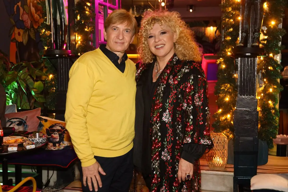 Mάκης Δελαπόρτας, Αθηνά Καμπάκογλου