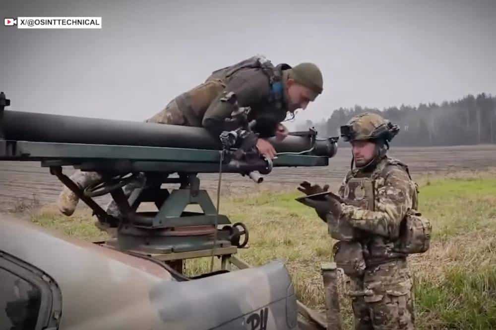 Ουκρανοί μετέτρεψαν BMW Σειρά 7 σε αντιαεροπορικό! 10 BMW-E38-Ukraine-rocket-00006-2048x1099