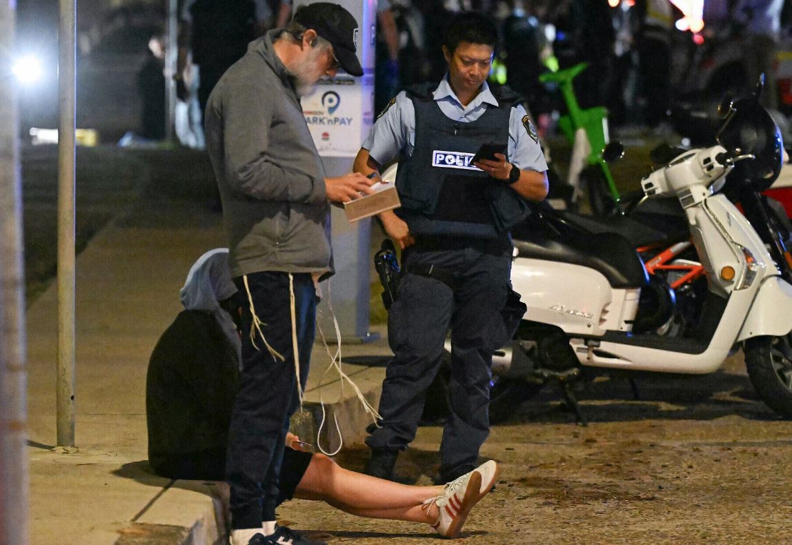 Νετανιάχου για την επίθεση στο Σίδνεϊ: «Τους είχα προειδοποιήσει – Ενισχύουν τη φλόγα του αντισημιτισμού» 2 Νετανιάχου για την επίθεση στο Σίδνεϊ: «Τους είχα προειδοποιήσει – Ενισχύουν τη φλόγα του αντισημιτισμού»