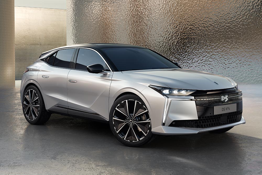 Ξεκίνησαν οι παραγγελίες για το νέο DS N°4 (+τιμές)