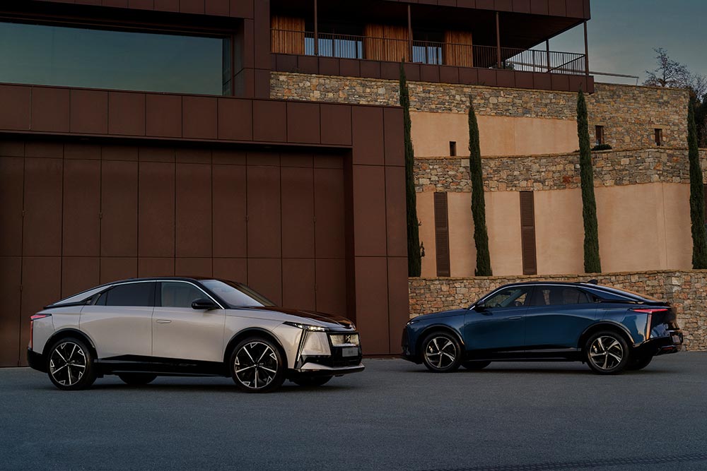 Κατέφθασε η καινούργια ναυαρχίδα DS N°8 (+τιμές)