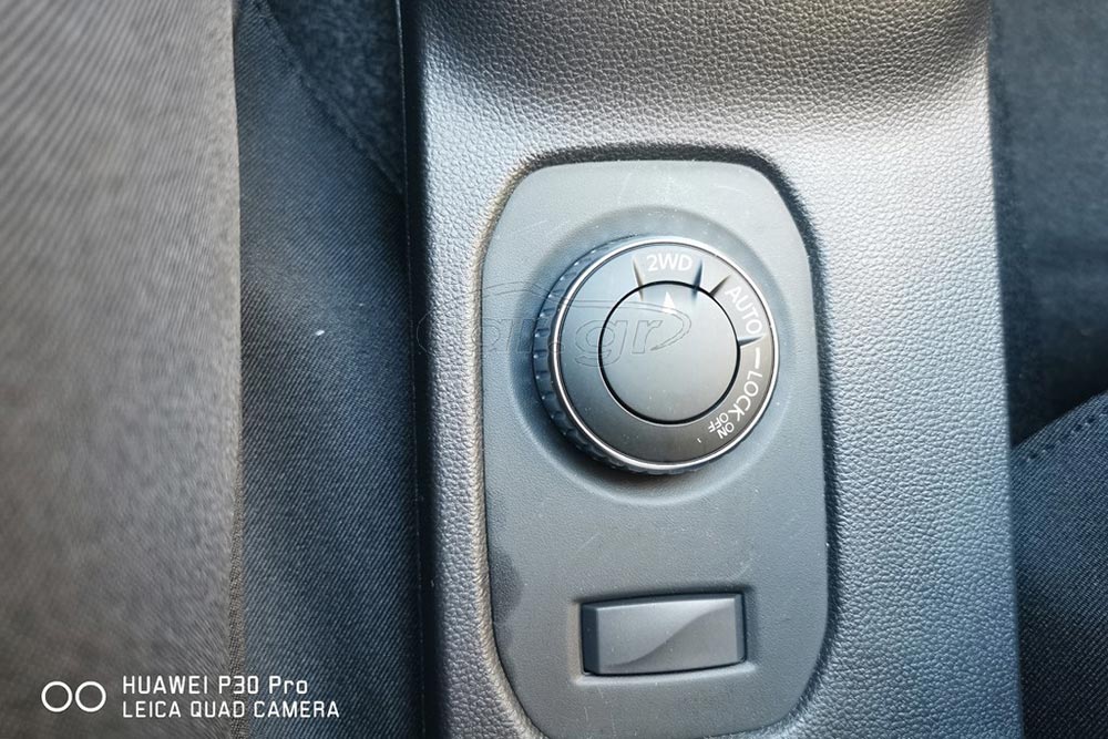 «Αναβαθμισμένο» Dacia Duster diesel 4×4 με μόλις 5.000 χλμ. 22 Dacia Duster diesel 4x4 used (10)