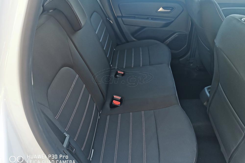 «Αναβαθμισμένο» Dacia Duster diesel 4×4 με μόλις 5.000 χλμ. 23 Dacia Duster diesel 4x4 used (12)