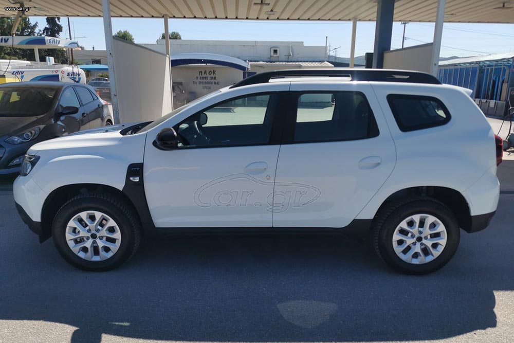 «Αναβαθμισμένο» Dacia Duster diesel 4×4 με μόλις 5.000 χλμ. 14 Dacia Duster diesel 4x4 used (2)