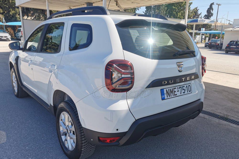 «Αναβαθμισμένο» Dacia Duster diesel 4×4 με μόλις 5.000 χλμ. 15 Dacia Duster diesel 4x4 used (3)