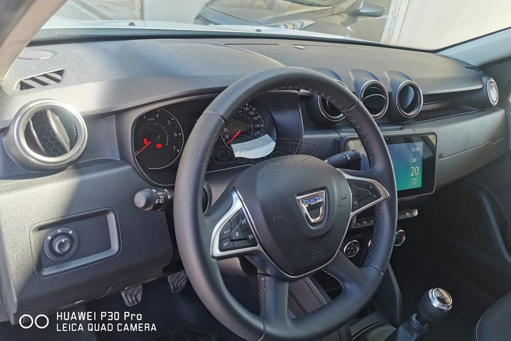 «Αναβαθμισμένο» Dacia Duster diesel 4×4 με μόλις 5.000 χλμ. 18 Dacia Duster diesel 4x4 used (7)