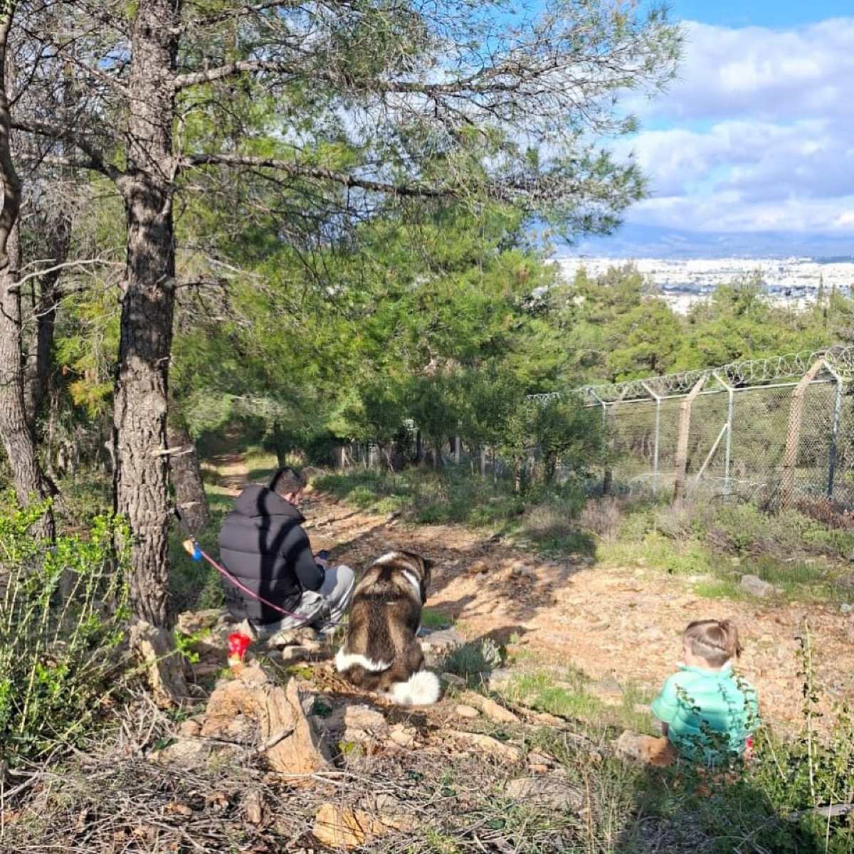 Δημήτρης Αλεξάνδρου – Οι εικόνες με τον γιο του Πάρη και το βαθυστόχαστο μήνυμα μετά τις δηλώσεις της Τούνη 5 Ο Δημήτρης Αλεξάνδρου με τον γιο του, Πάρη