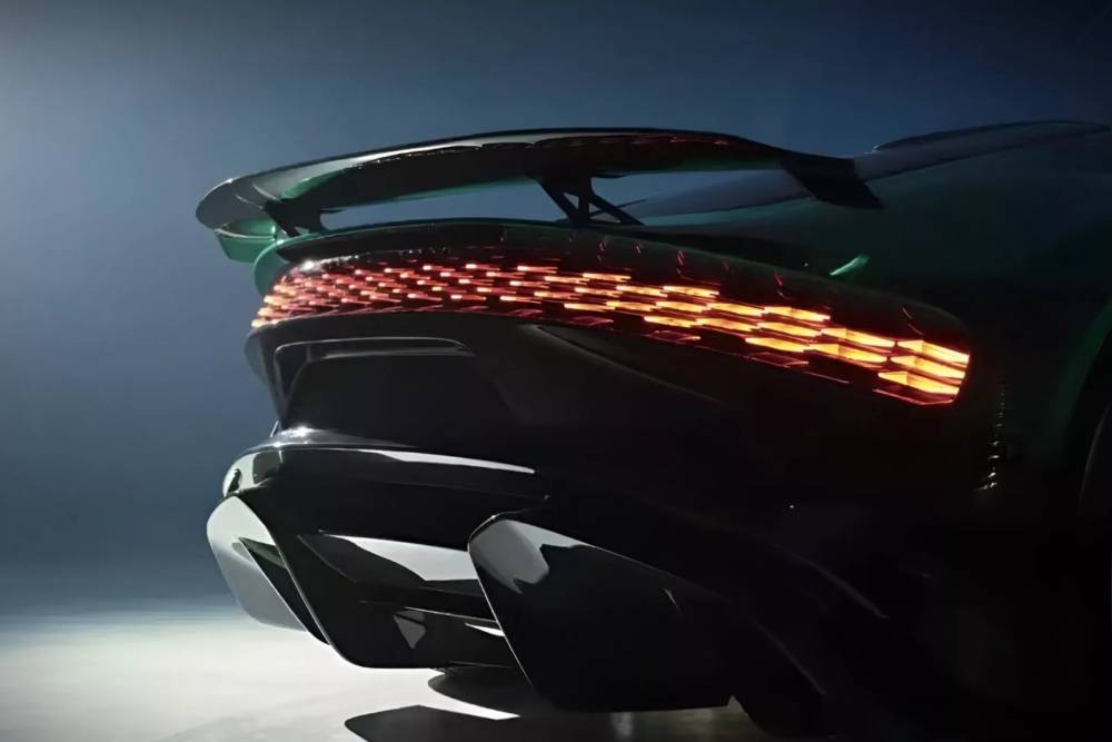 Η κινεζική λιμουζίνα «Bugatti» από κατασκευαστή ηλεκτρικών σκουπών!