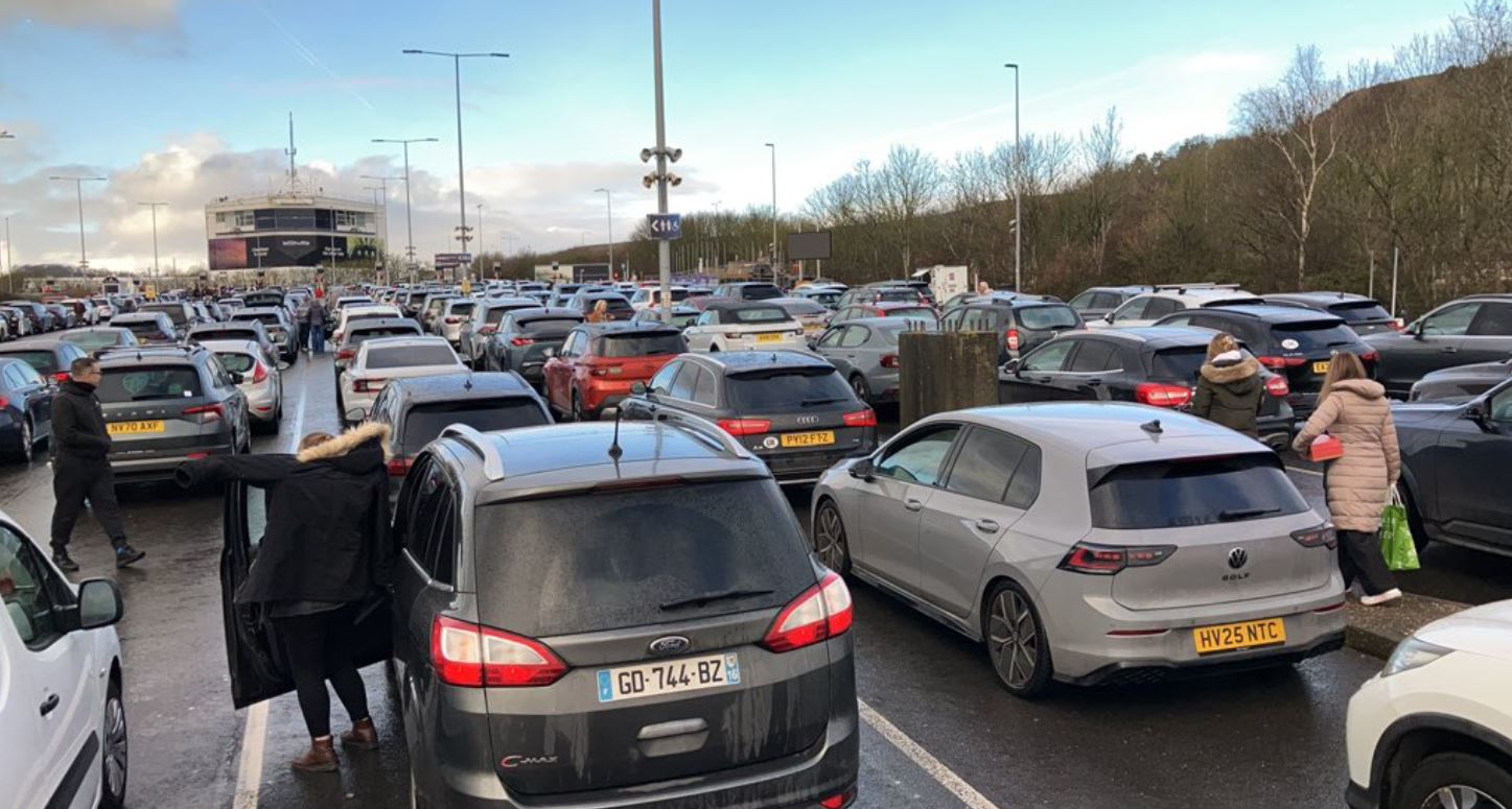 Μάγχη: Χάος, οργή και ταλαιπωρία στις δύο πλευρές του καναλιού λόγω βλάβης στο τρένο Eurostar – «Οι διακοπές καταστράφηκαν πλήρως»