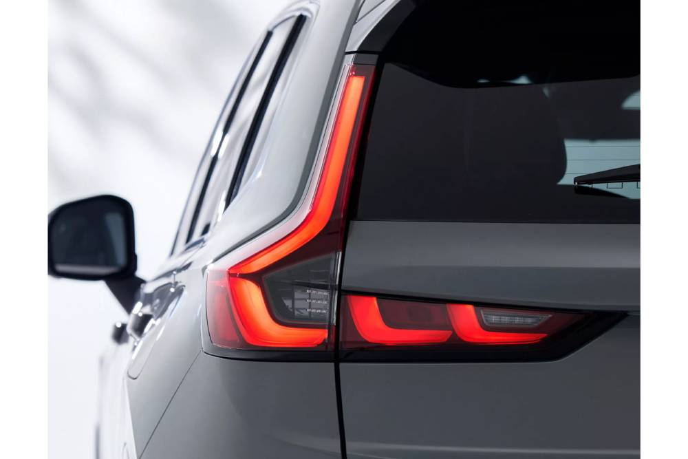 Honda-CR-V-eHEV-RS-Black-Edition-Japan-5-2048x1801