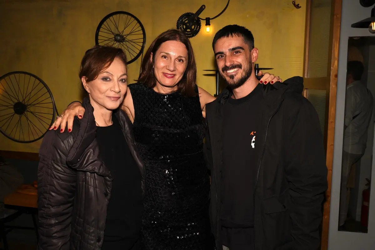 Νίκος Ψαρράς – Έλενα Καρακούλη: Μοιράστηκαν μια βραδιά πλημμυρισμένη αγάπη! 14 Φιλαρέτη Κομνηνού, Έλενα Καρακούλη, Ευθύμης Χρήστου