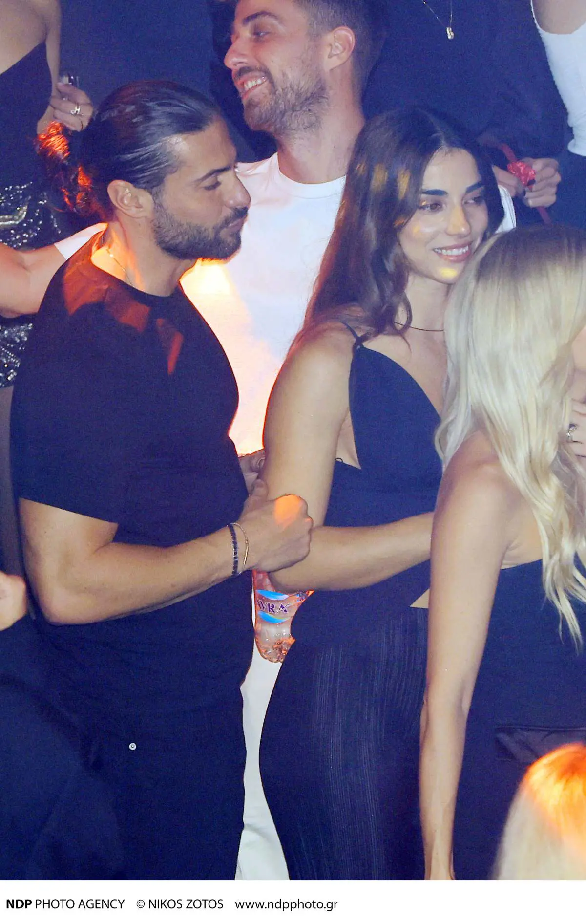 Κωνσταντίνος Βασάλος – Δανάη Βαρθολομάτου: Η βραδινή έξοδος που «αποκάλυψε» τον έρωτά τους 10 Κωνσταντίνος Βασάλος, Δανάη Βαρθολομάτου