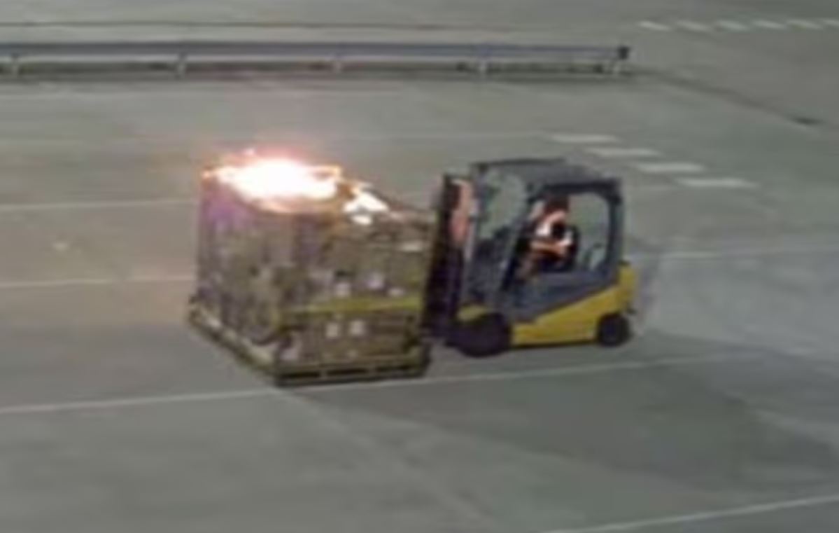 "Τα σχέδια του Πούτιν για την εξόντωση αμάχων στη Δύση: Εκρήξεις σε αμερικανικά αεροπλάνα, εκτροχιασμοί τρένων και μόλυνση των υδάτινων πόρων" 4 "Τα σχέδια του Πούτιν για την εξόντωση αμάχων στη Δύση: Εκρήξεις σε αμερικανικά αεροπλάνα, εκτροχιασμοί τρένων και μόλυνση των υδάτινων πόρων"