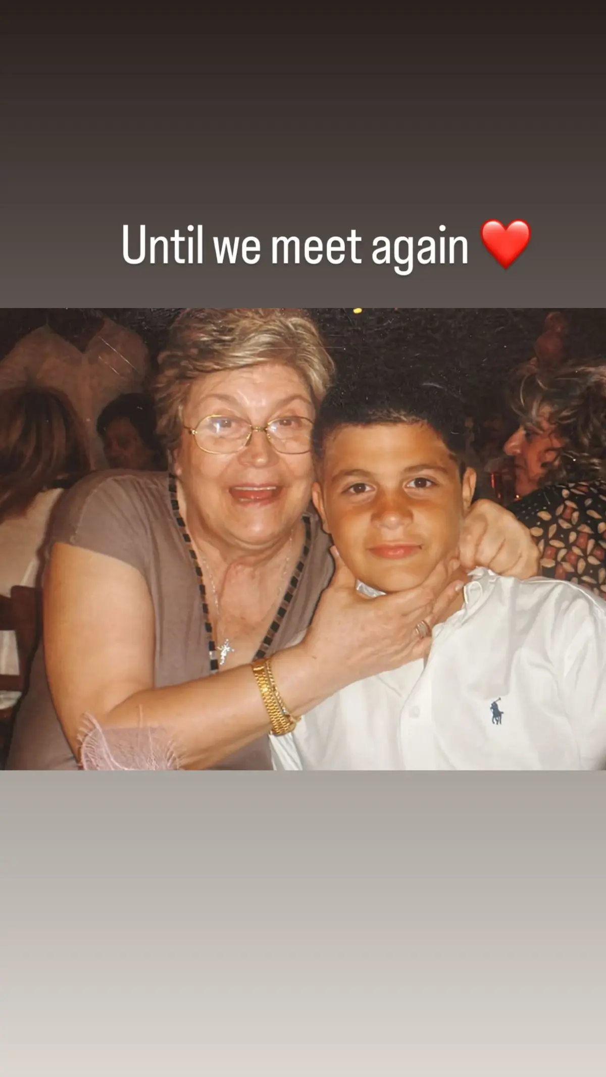 Μιλτιάδης Μαρινάκης – Το συγκινητικό μήνυμα μετά την κηδεία της γιαγιάς του: «Μέχρι να βρεθούμε ξανά» 5 Ο Μιλτιάδης Μαρινάκης με τη γιαγιά του