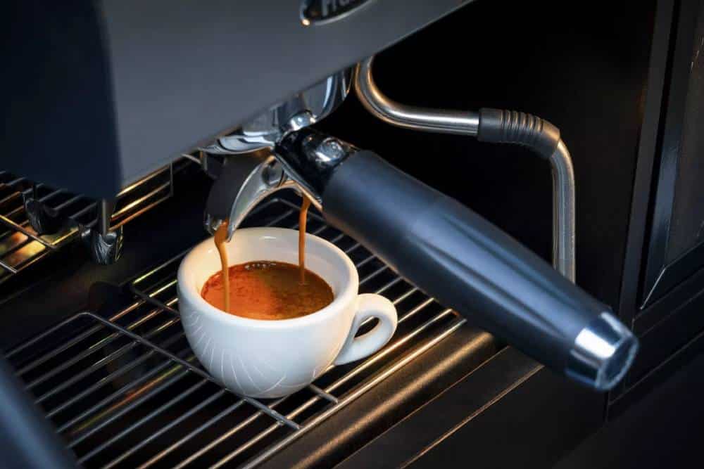 Το Opel Mokka που πραγματικά παρασκευάζει και καφέ 15 Opel-Mokka-Electric-Coffee-18-2048x1382