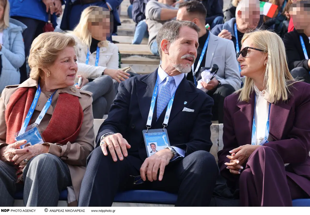 Άννα Μαρία, Παύλος Ντε Γκρες & Μαρί Σαντάλ – Παρευρέθηκαν στην Τελετή Παράδοσης της Ολυμπιακής Φλόγας (Φωτογραφίες) 15 Παύλος Ντε Γκρες, Μαρί Σαντάλ, Άννα Μαρία