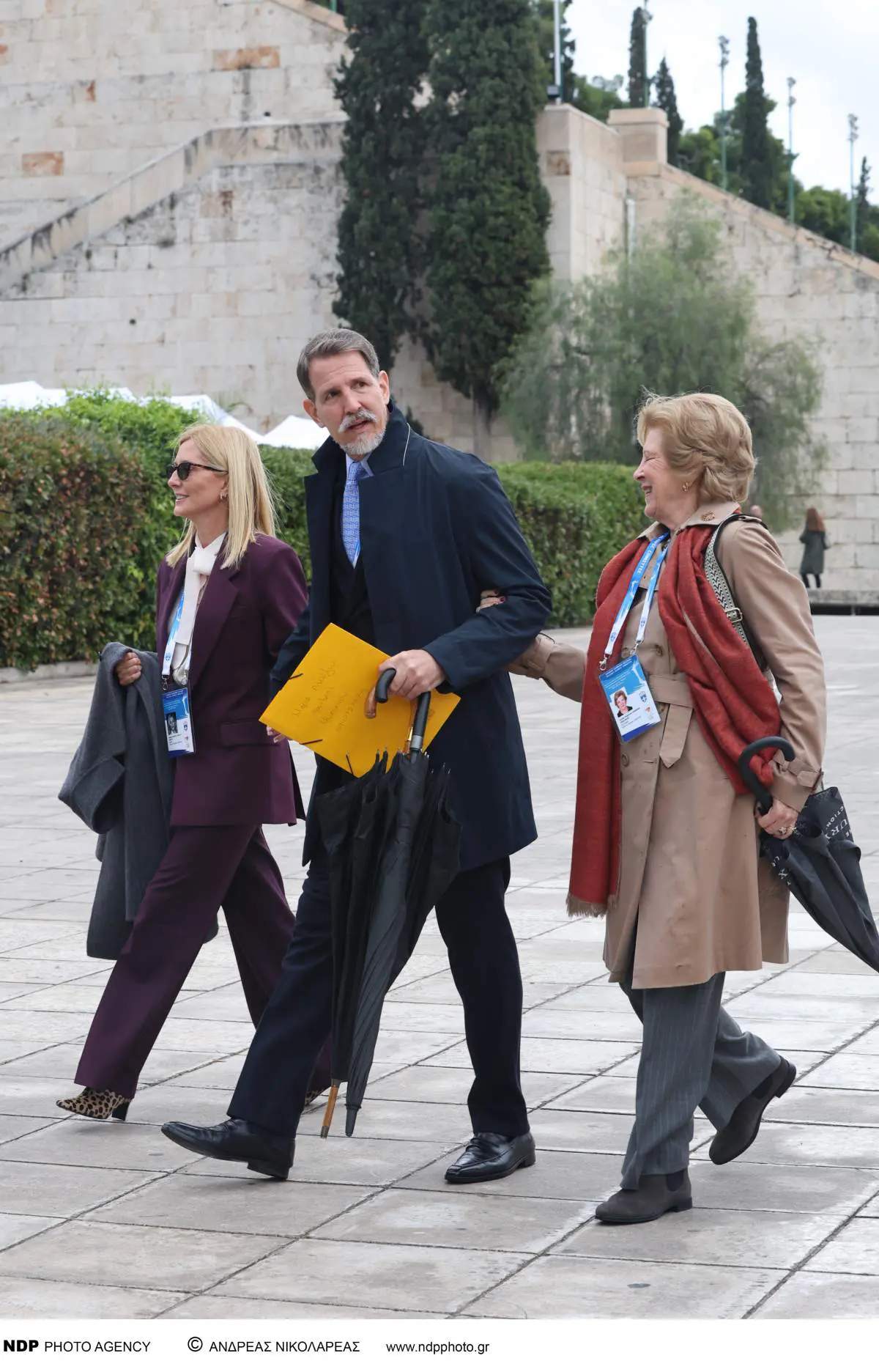 Άννα Μαρία, Παύλος Ντε Γκρες & Μαρί Σαντάλ – Παρευρέθηκαν στην Τελετή Παράδοσης της Ολυμπιακής Φλόγας (Φωτογραφίες) 17 Παύλος Ντε Γκρες, Μαρί Σαντάλ, Άννα Μαρία