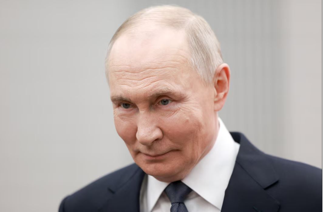 Πούτιν: Επαίνους στον Τραμπ και κριτική στα ευρωπαϊκά ΜΜΕ – «Είναι αυθεντικός και επιδιώκει την ειρήνη»