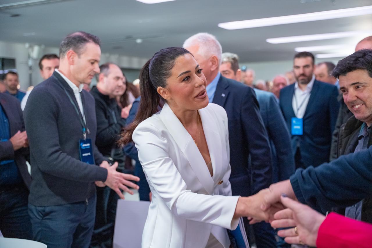 Πρώτο συνέδριο της «Φωνής Λογικής», η Αφροδίτη Λατινοπούλου εξελέγη ομόφωνα πρόεδρος – Δείτε βίντεο και εικόνες