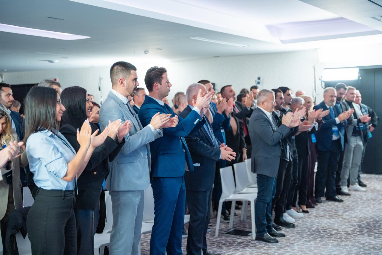 Πρώτο συνέδριο της «Φωνής Λογικής», η Αφροδίτη Λατινοπούλου εξελέγη ομόφωνα πρόεδρος – Δείτε βίντεο και εικόνες