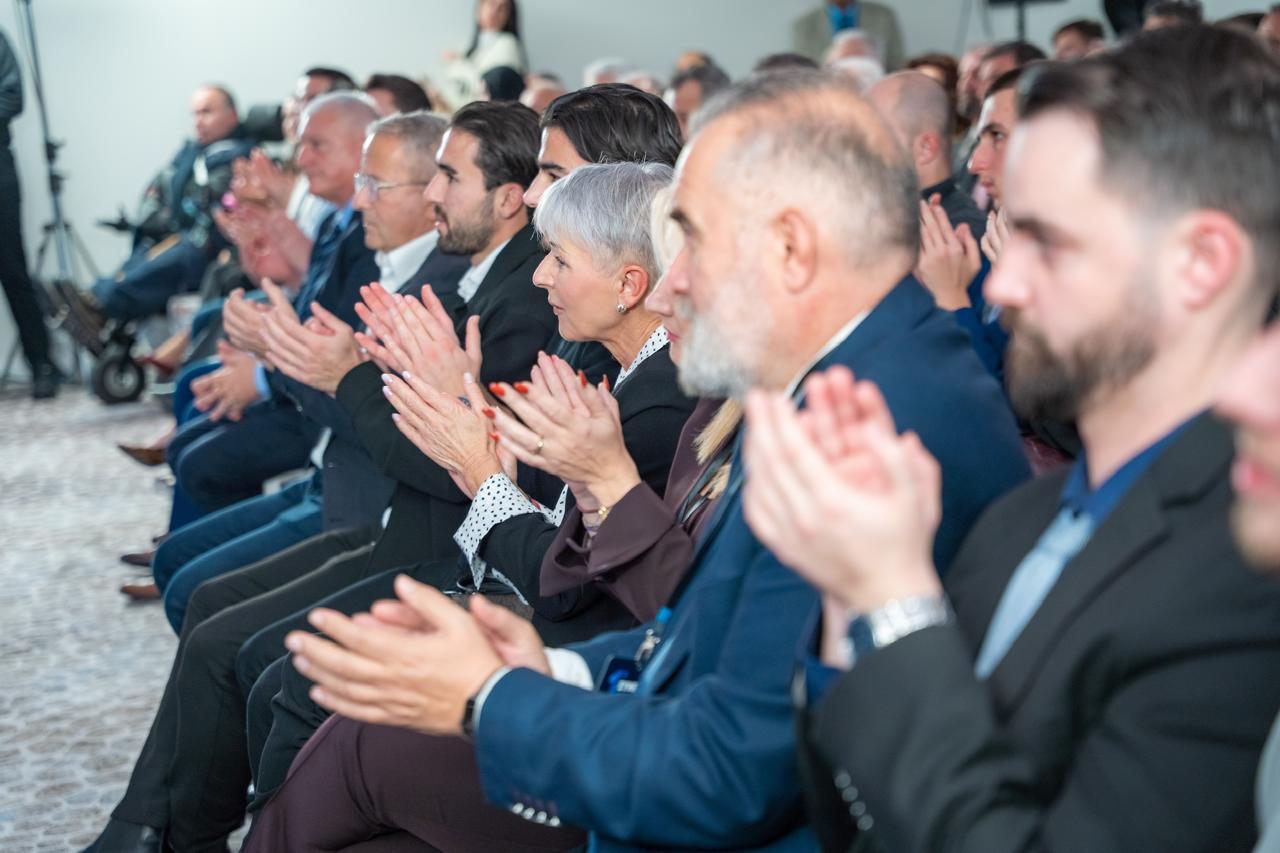 Πρώτο συνέδριο της «Φωνής Λογικής», η Αφροδίτη Λατινοπούλου εξελέγη ομόφωνα πρόεδρος – Δείτε βίντεο και εικόνες