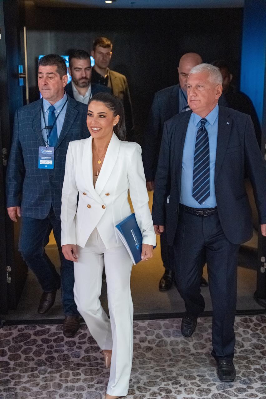 Πρώτο συνέδριο της «Φωνής Λογικής», η Αφροδίτη Λατινοπούλου εξελέγη ομόφωνα πρόεδρος – Δείτε βίντεο και εικόνες