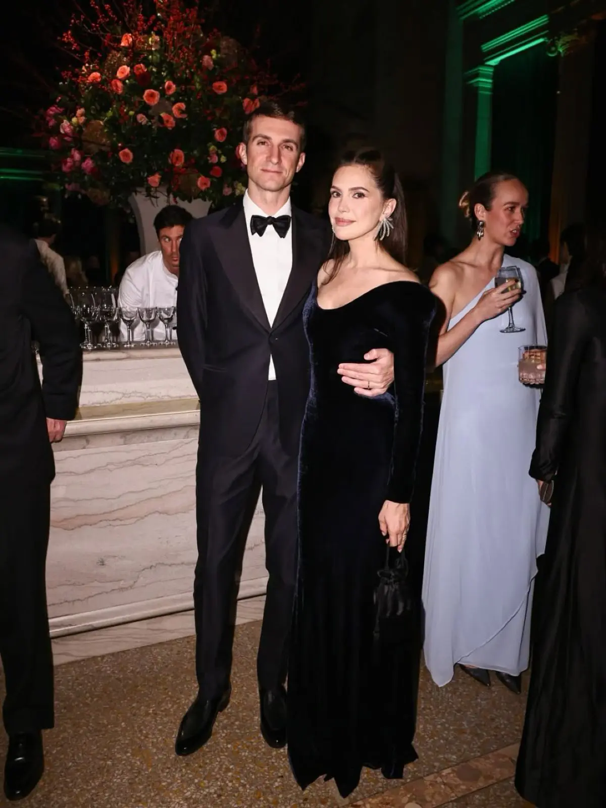 Σταύρος Νιάρχος & Ντάσα Ζούκοβα: Λαμπερή νέα εμφάνιση του ζευγαριού – Ο ρόλος τους σε κοσμική εκδήλωση 4 Σταύρος Νιάρχος, Ντάσα Ζούκοβα