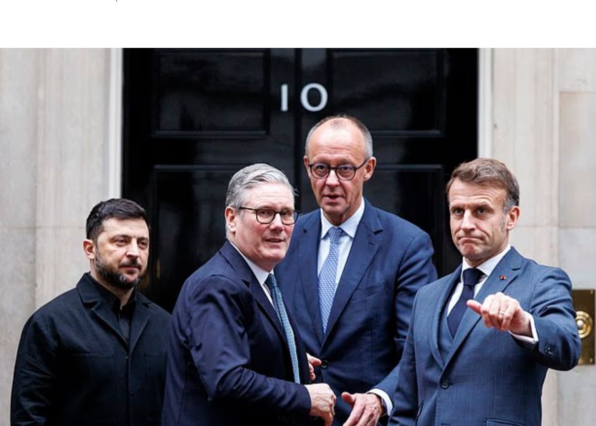 Έγγραφο που διέρρευσε αποκαλύπτει σχέδιο Τραμπ για διάσπαση της Ευρώπης με αποχώρηση 4 χωρών από την ΕΕ – Η αντίδραση του Λευκού Οίκου 3 Έγγραφο που διέρρευσε αποκαλύπτει σχέδιο Τραμπ για διάσπαση της Ευρώπης με αποχώρηση 4 χωρών από την ΕΕ – Η αντίδραση του Λευκού Οίκου