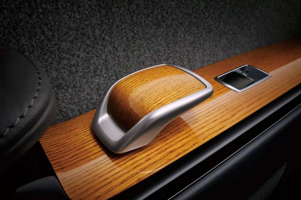 Toyota-Century-Japan-23-2048x1393