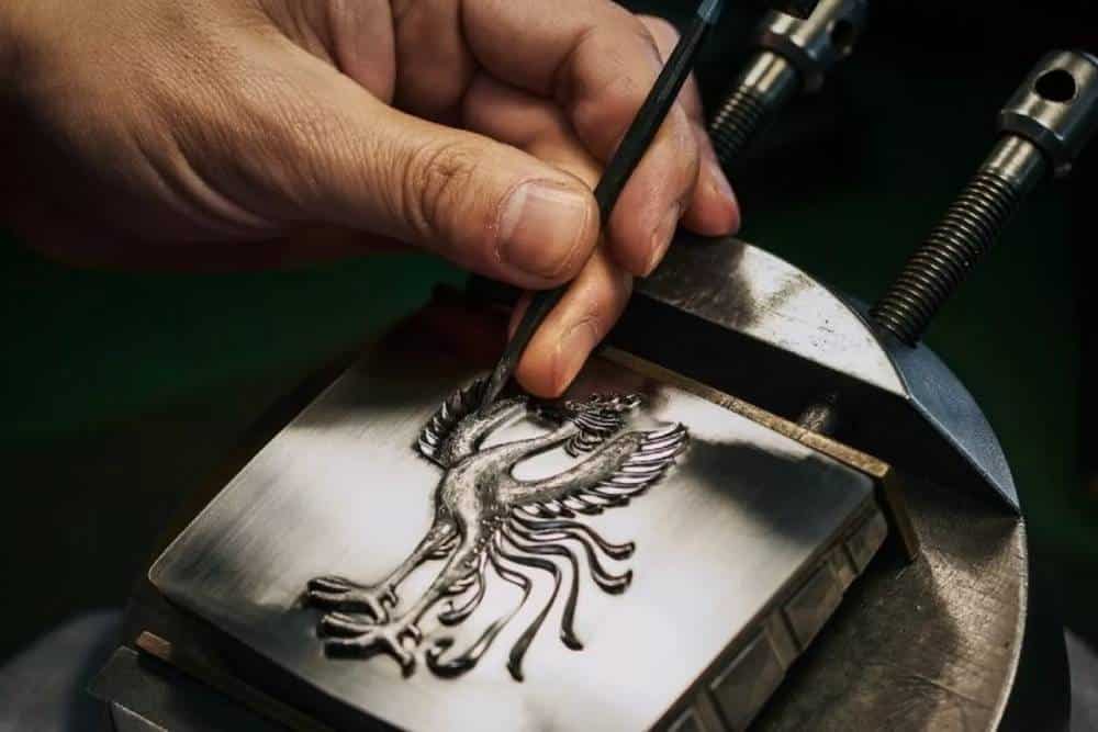 Toyota-Century-Japan-25-2048x1093