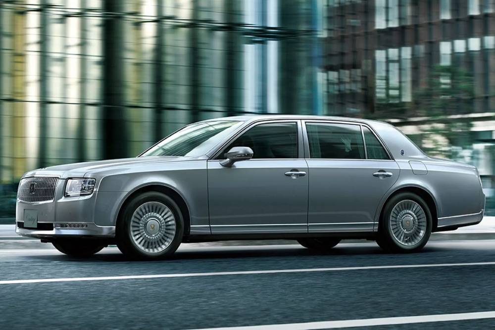 Toyota-Century-Japan-8-2048x1281