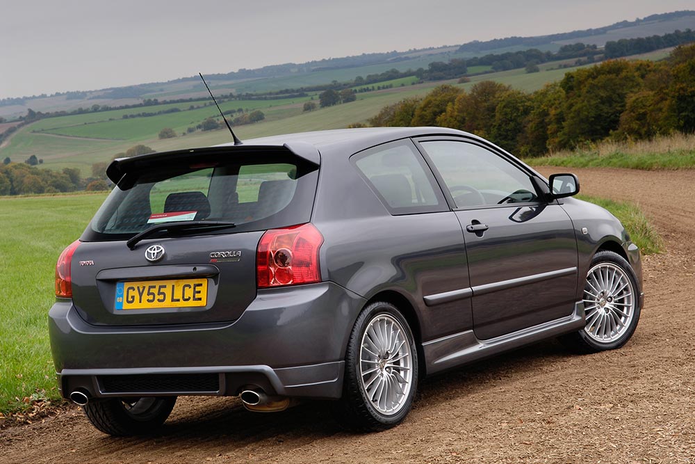 Toyota-Corolla-Compressor-2005-uk-(2)