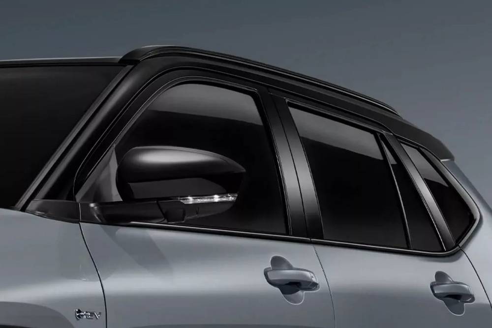 Toyota-Yaris-Cross-Nightshade-Thailand-7-2048x1464