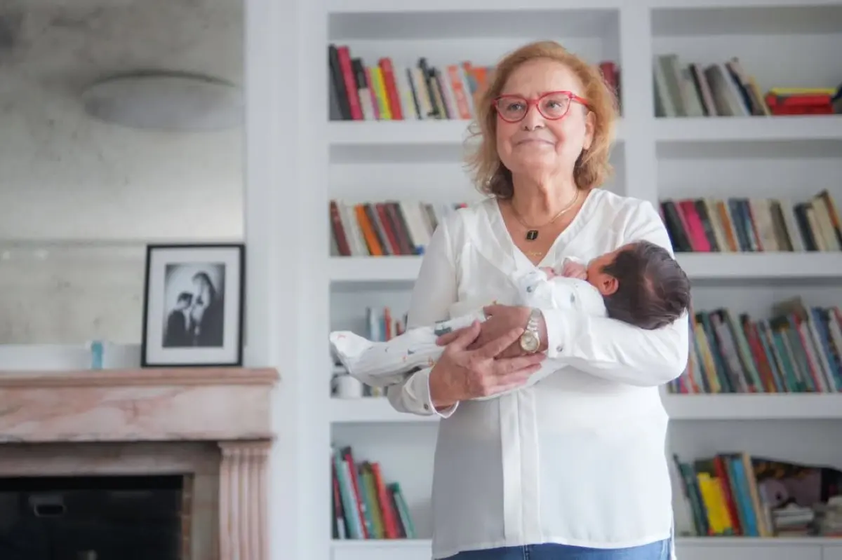 Τζένη Θεωνά: Γιορτάζει το δίμηνο του μωρού της – Οι εικόνες με τους γονείς της 11 Η Τζένη Θεωνά με τους γονείς της