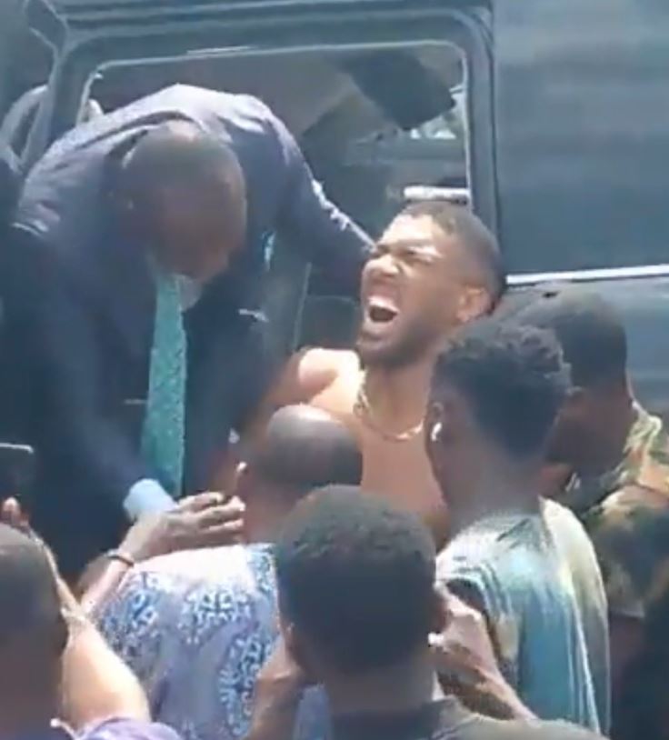 Νιγηρία: Στο νοσοκομείο ο πυγμάχος Άντονι Τζόσουα μετά από δυστύχημα με δύο θύματα